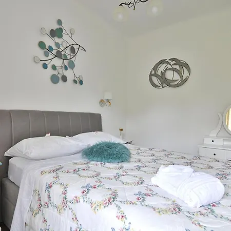 Apartman Bluestar Close To The Bacvice *