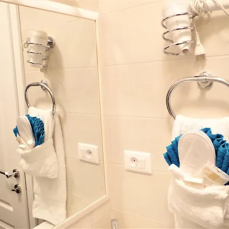 Bluestar Close To The Bacvice Apartman