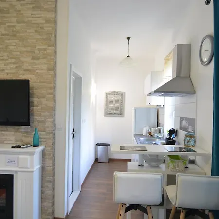 Bluestar Close To The Bacvice Appartamento *