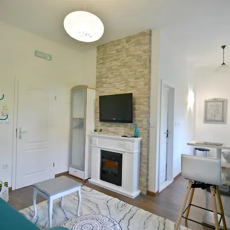 Bluestar Close To The Bacvice アパート