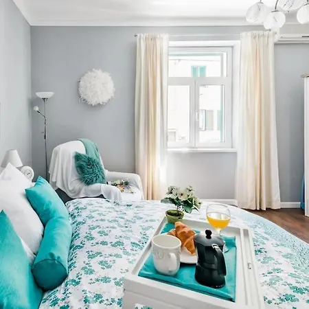 Bluestar Close To The Bacvice *